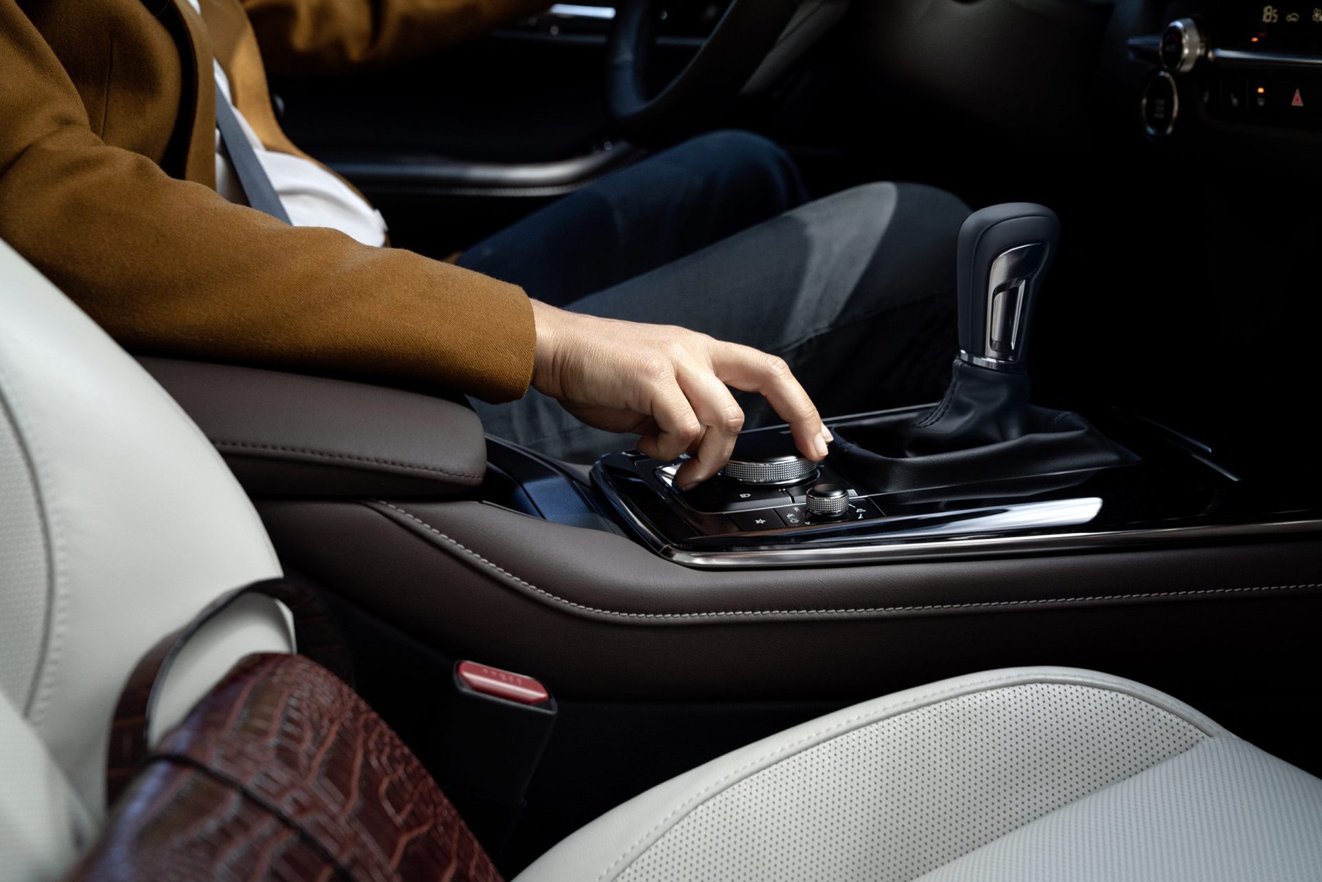 Levier de vitesse du CX-30 2025